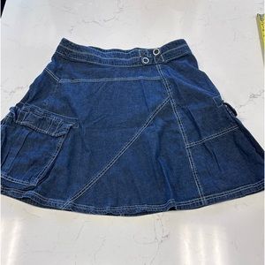 WOMAN’S Faded Glory Denim skirt size 14